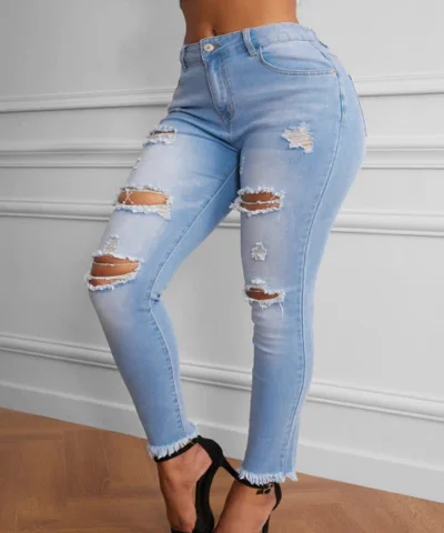 Trendsi Women Washed Ripped Jeans